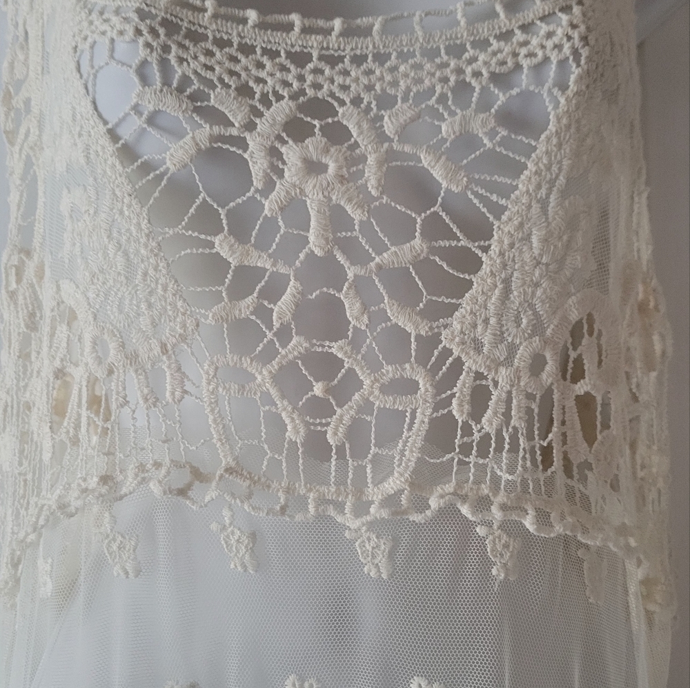 Boho Lace Maxi Dress in Ivory - Lightweight & Feminine - Picture 9 of 16